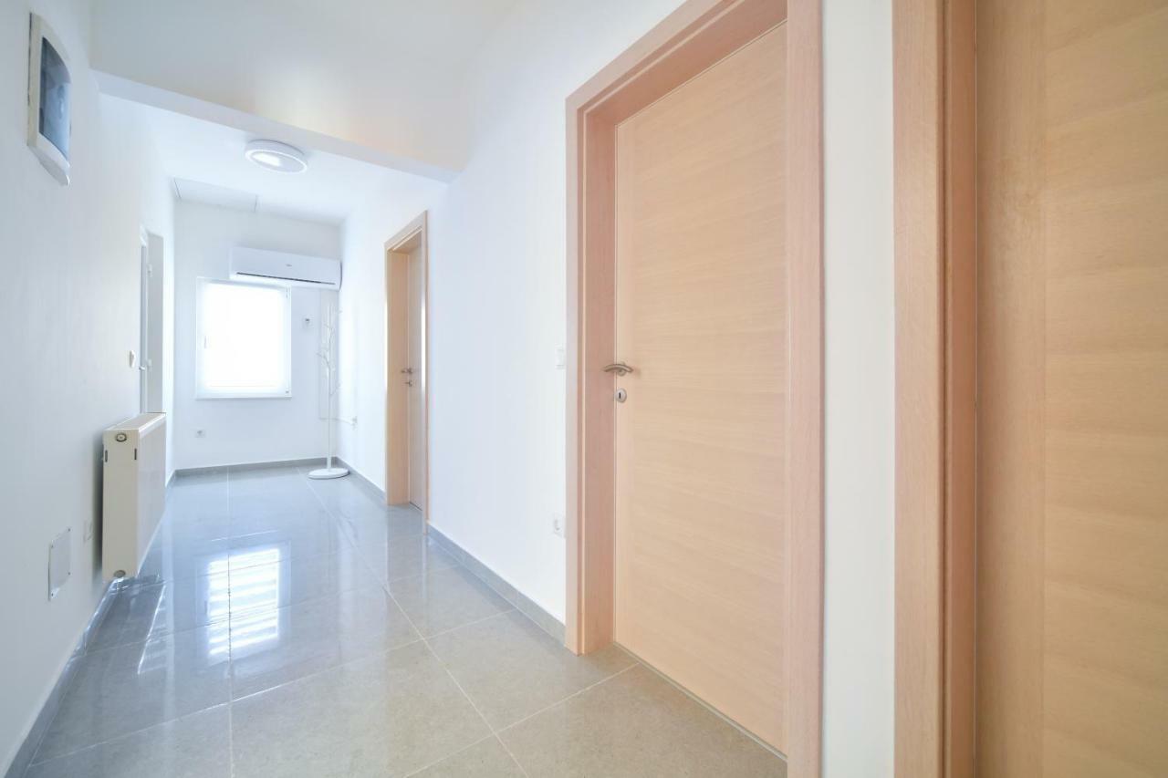 Hotel Apartman Novokmet-Crno à Zadar Extérieur photo